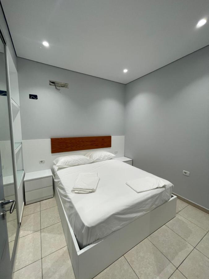 Emerald Inn Apartments Orikum Zewnętrze zdjęcie